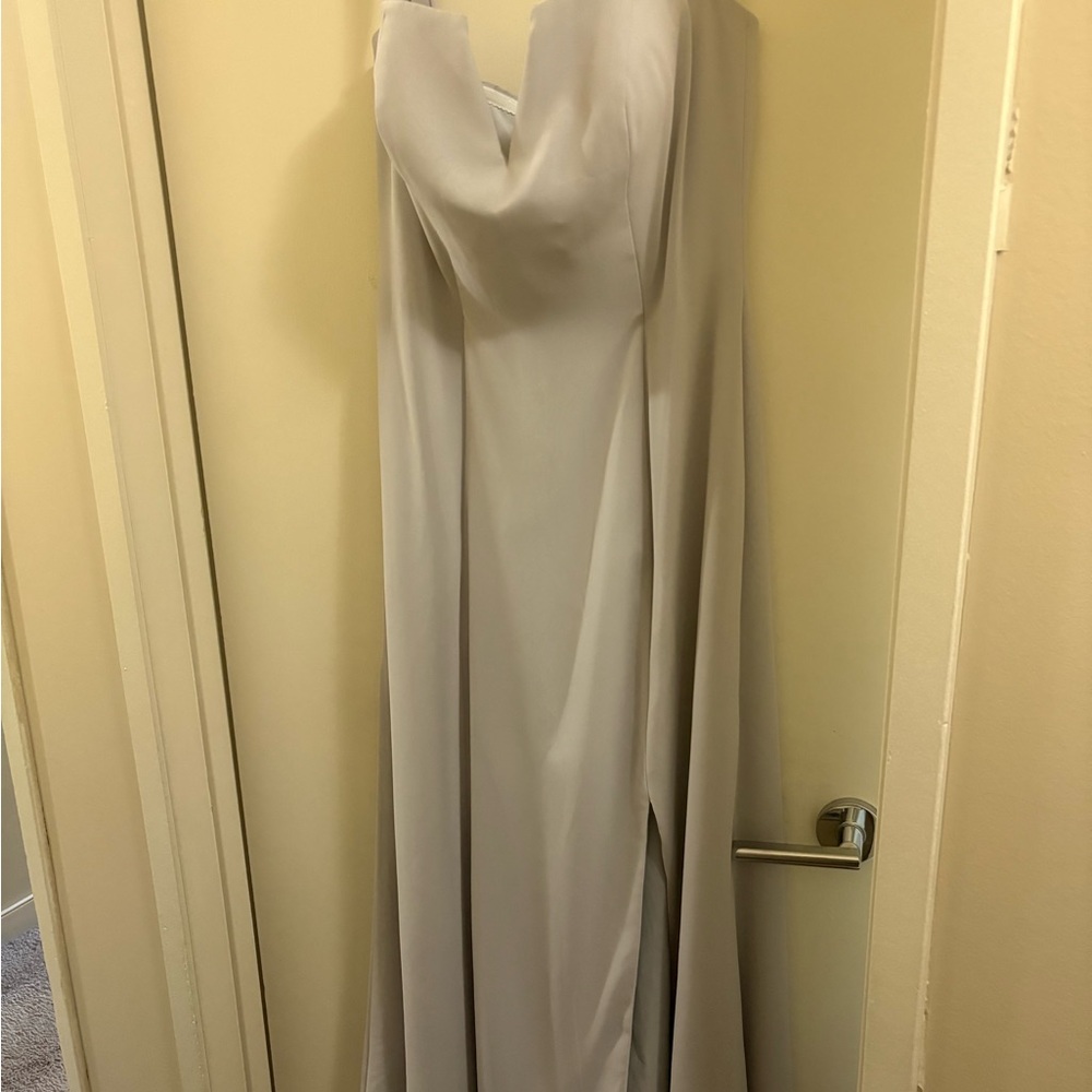 Elegant Strapless Gray Dress
